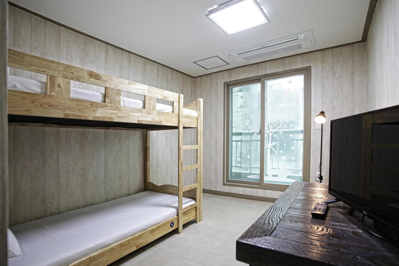 One Percent Hostel Jeonju Esterno foto