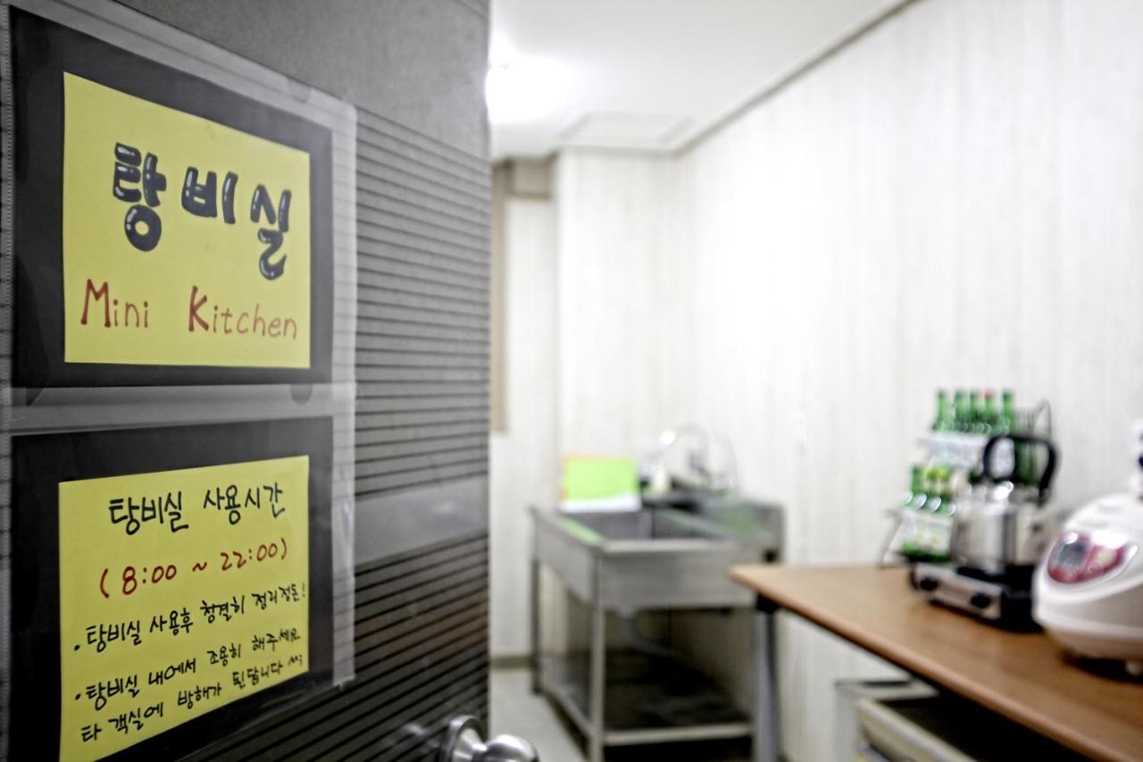 One Percent Hostel Jeonju Esterno foto